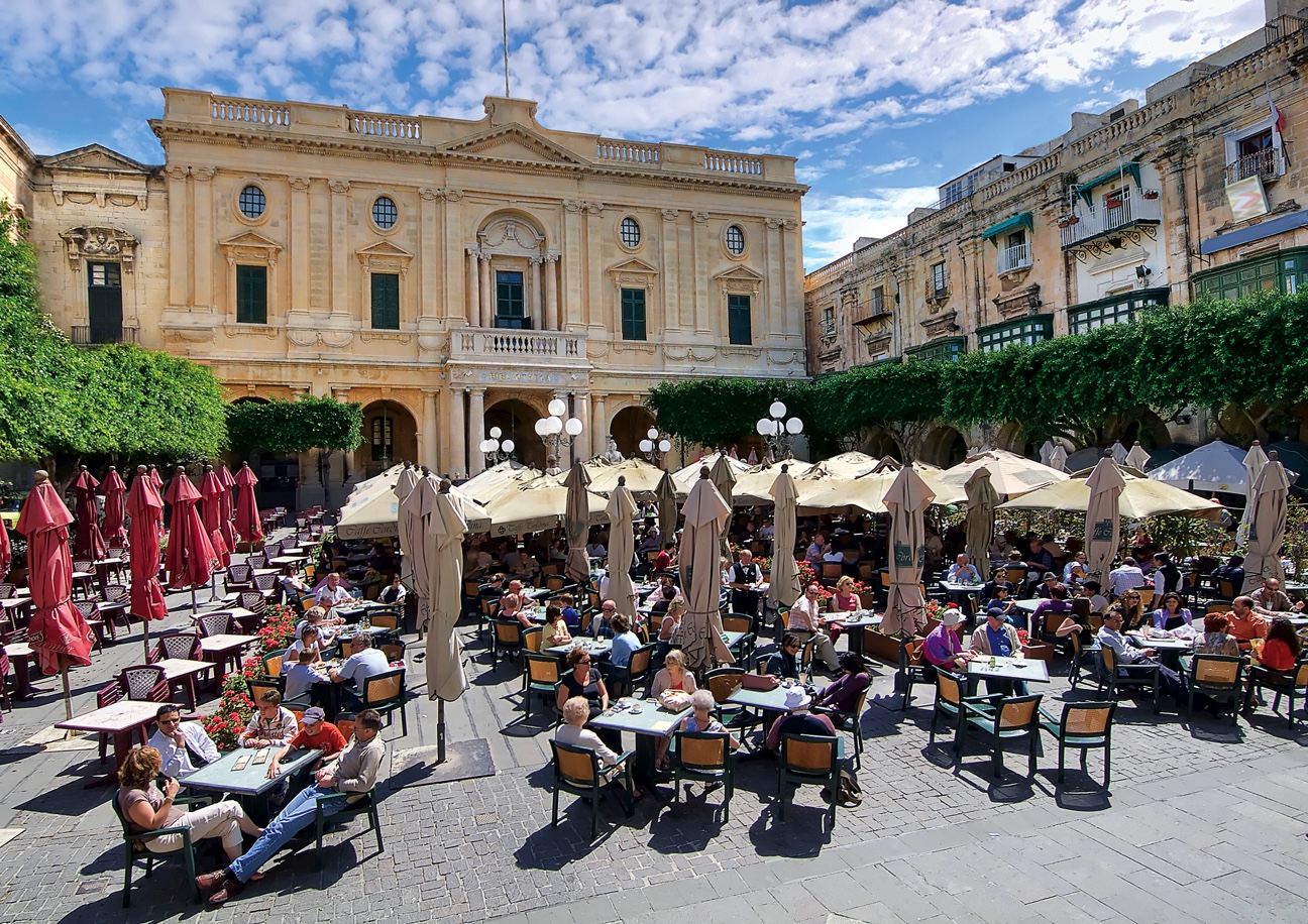 Piazza Regina (1)(1)